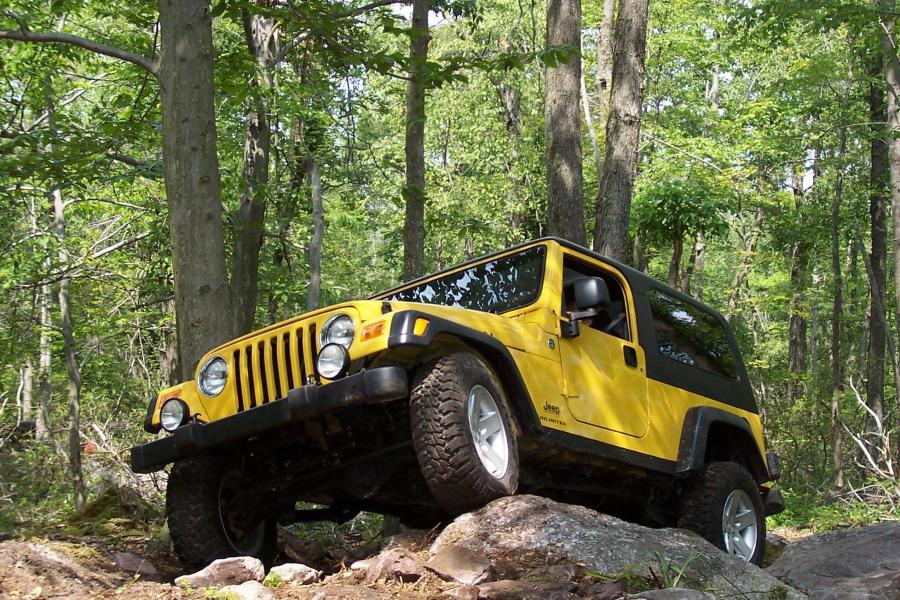  Jeep Wrangler Unlimited 2004 года  (фото 4 из 20)